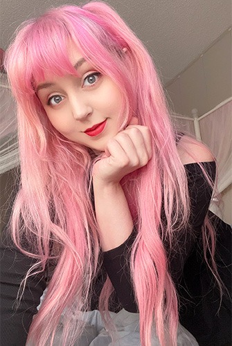 Amanda Stunning