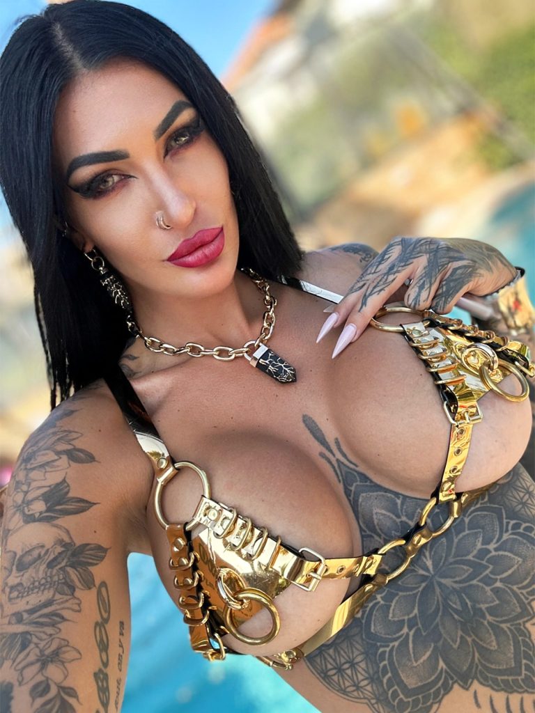 Mistress Damazonia